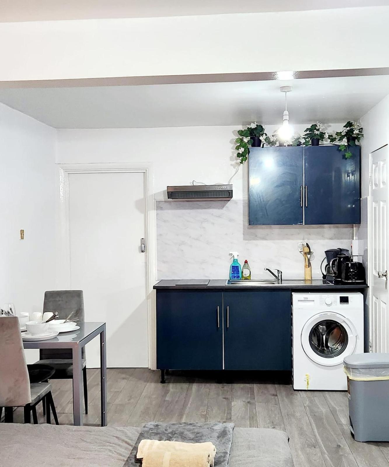 New Deluxe Studio Apt-2 Londra Cameră foto